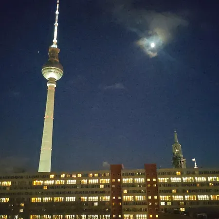 Mitte Von Mitte - Blick Auf Den Turm * 베를린